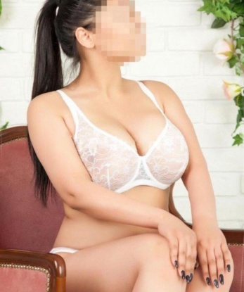 Александра, 30 лет, 5 размер груди